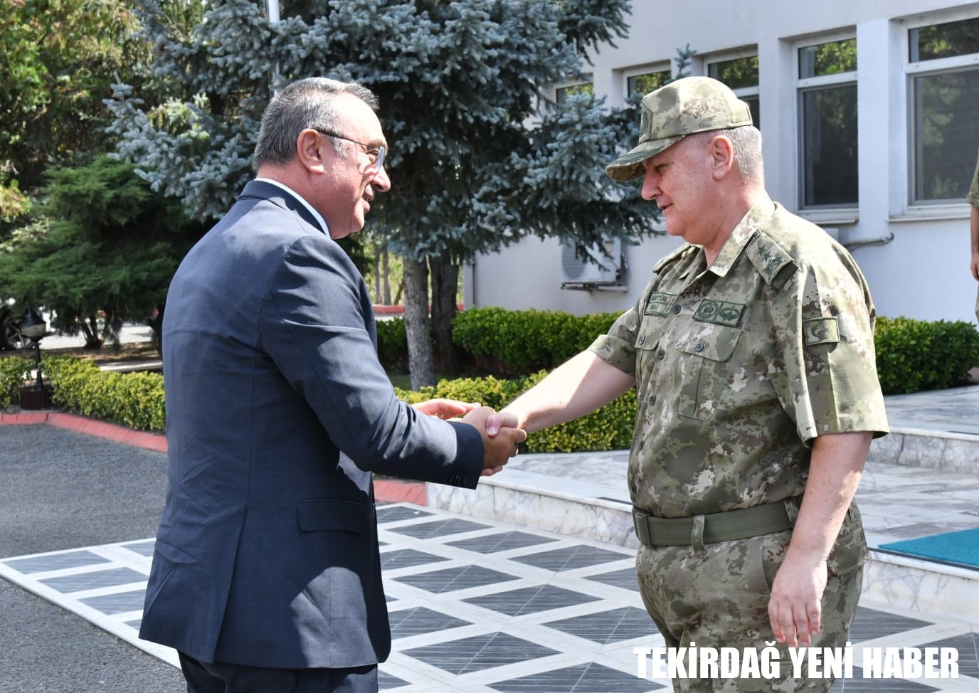 Vali Soytürk 5. Kolordu Komutanı Aksoytürk’e İade-i Ziyarette Bulundu