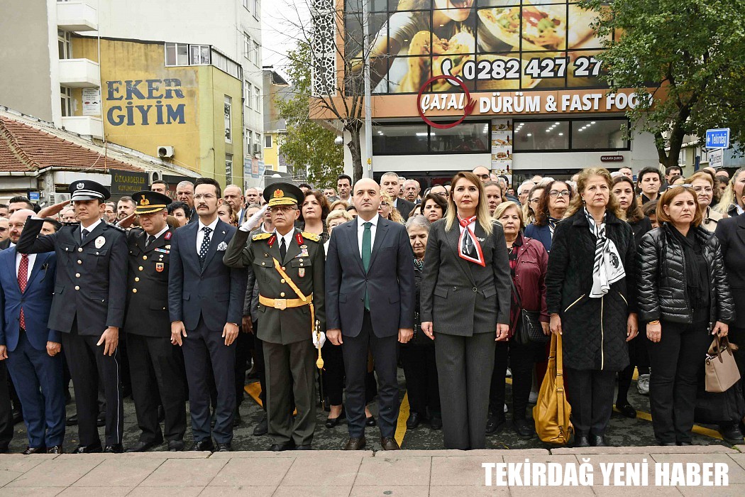 29 EKİM CUMHURİYET BAYRAMI ÇELENK SUNMA TÖRENİ GERÇEKLEŞTİRİLDİ