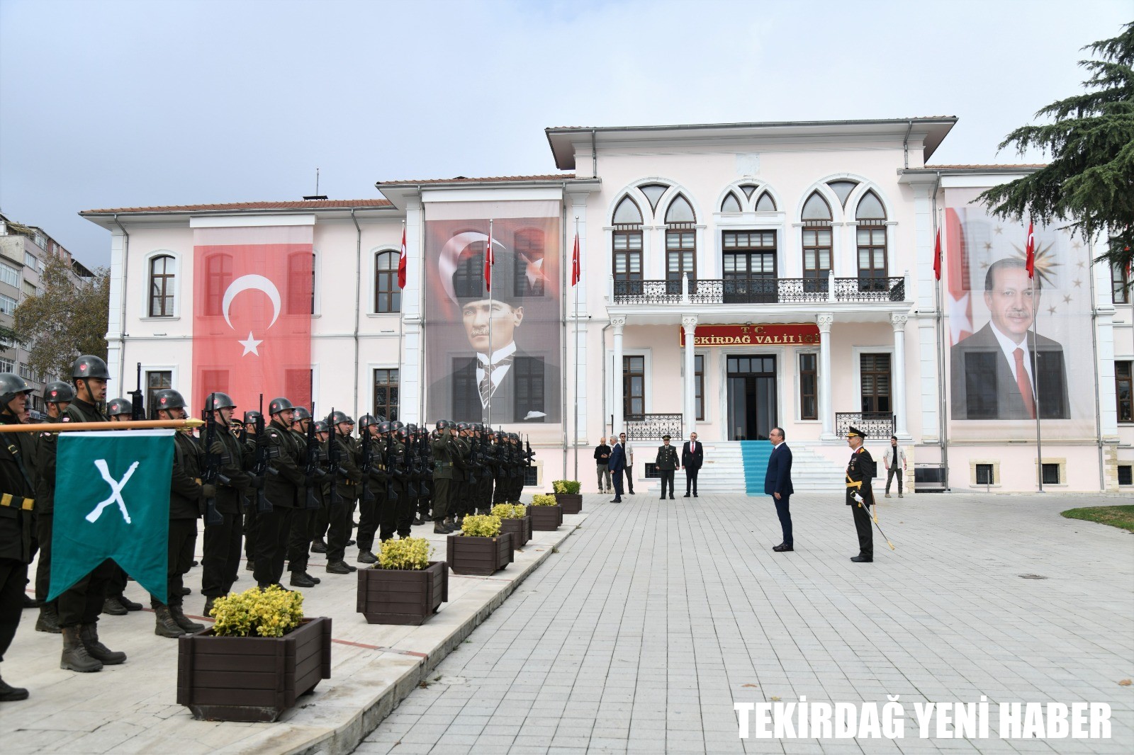 29 Ekim Cumhuriyet Bayramı Kutlamaları Çelenk Sunma Töreni İle Başladı