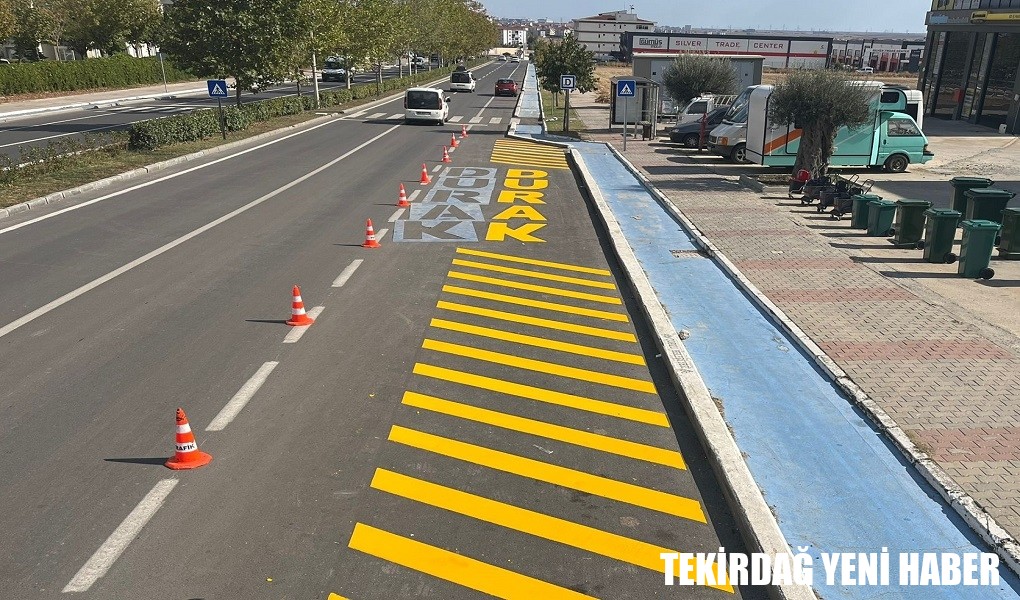 BÜYÜKŞEHİRDEN, TOPLU TAŞIMA DURAKLARINA YENİLİKÇİ UYGULAMA