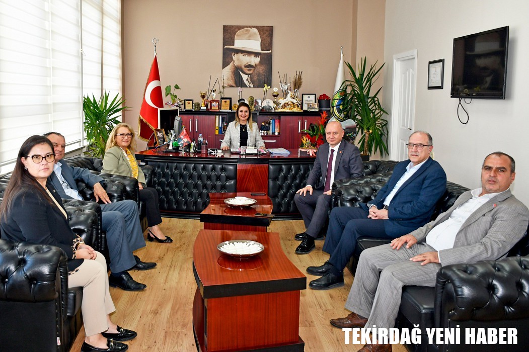 CHP HEYETİNDEN BELEDİYE BAŞKANI NERGİZ KARAAĞAÇLI ÖZTÜRK’E ZİYARET