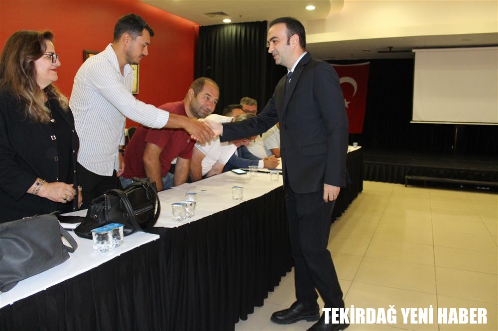 Çorlu İlçemiz Mahallelerinde Yapımı Devam Eden ve Yapılması Planlanan Sağlık Yatırımlarının Durum Değerlendirme Toplantısı Gerçekleştirildi.