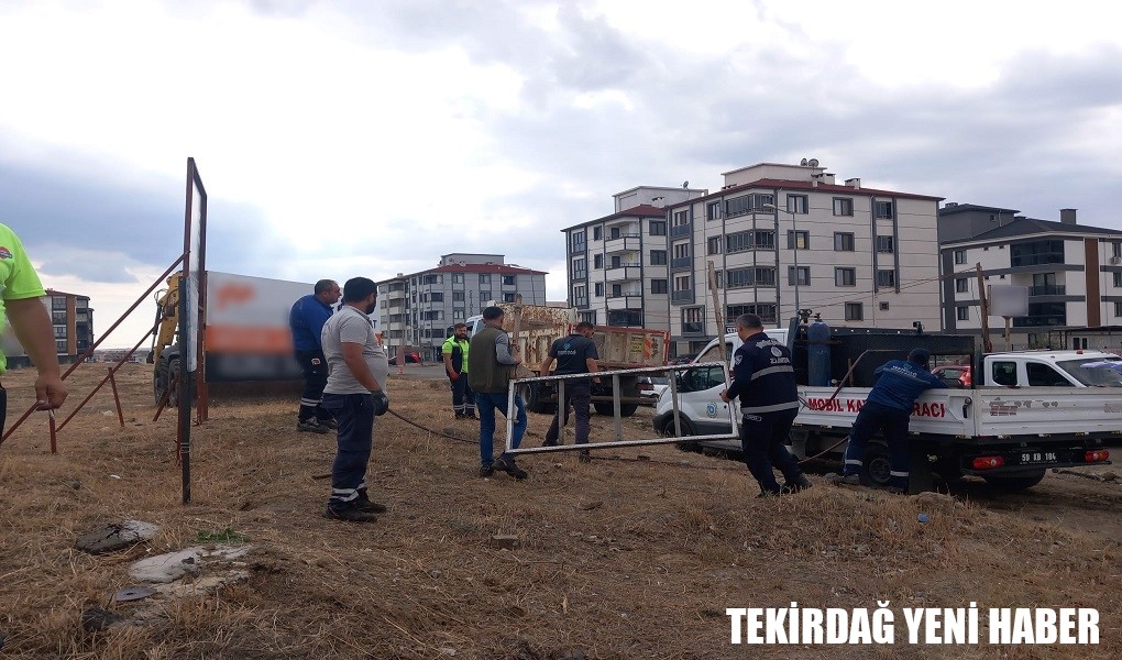 ÇORLU’DA GÖRÜNTÜ KİRLİLİĞİNE GEÇİT YOK