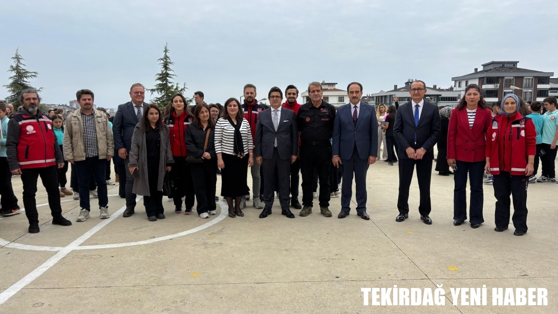 İl Millî Eğitim Müdürü Dr. Aziz YENİYOL, 13 Ekim Uluslararası Afet Risklerinin Azaltılması Günü Etkinliğine Katıldı