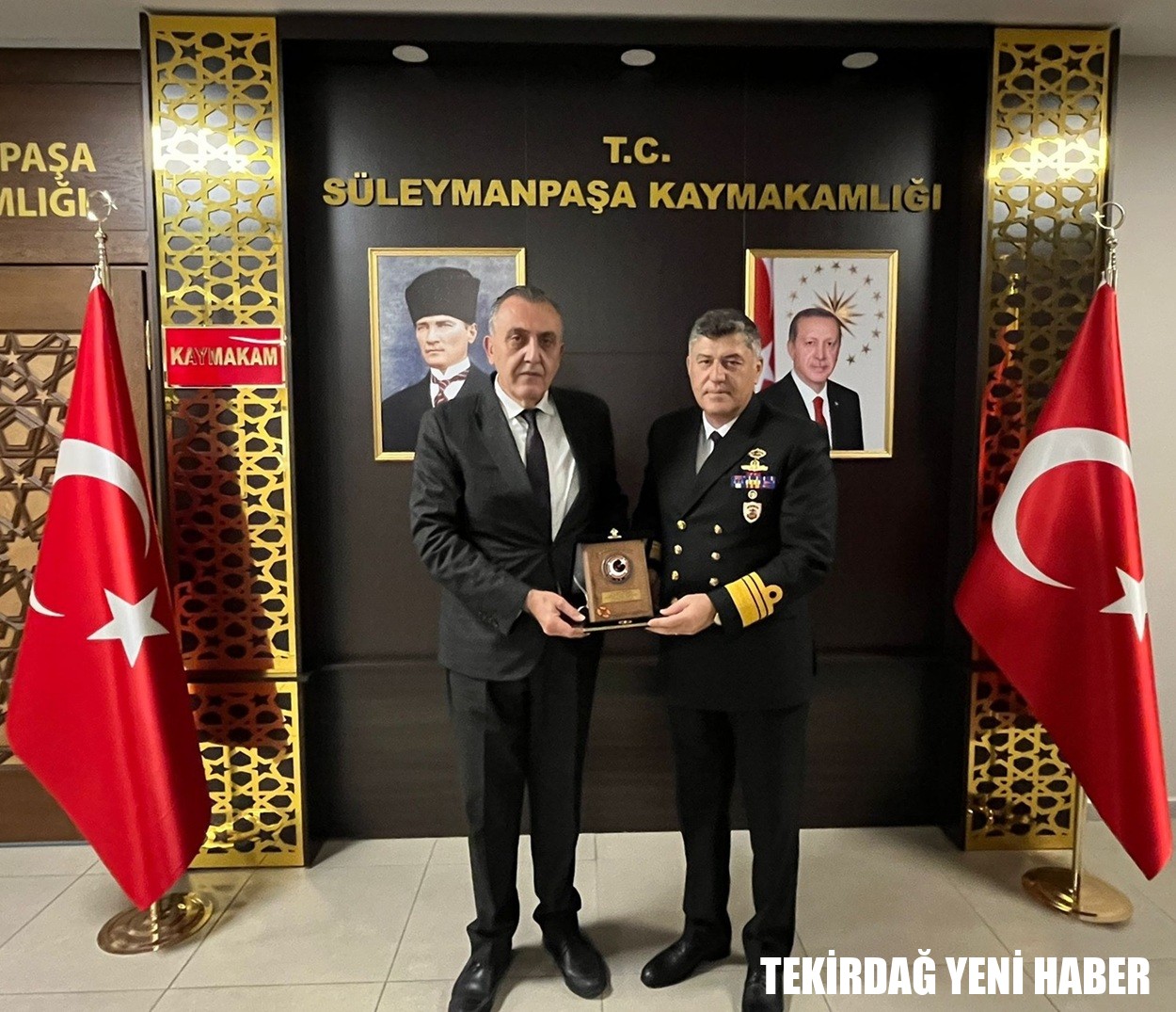 Kaymakamı  Mahmut Nedim TUNÇER, Sahil Güvenlik Marmara ve Boğazlar Bölge Komutanı  Tümamiral Serkan TEZEL’i makamında ağırladı.