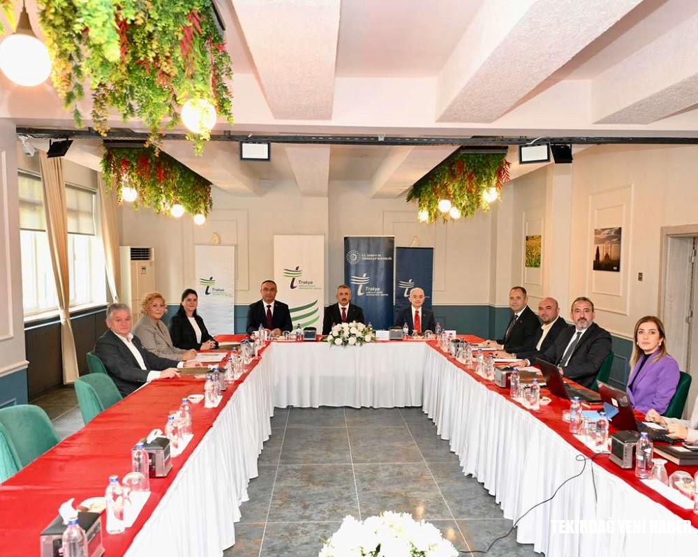 Trakya Kalkınma Ajansı 2025 Yılı Ekim Ayı Olağan Toplantısı Edirne Valisi Sn. Yunus Sezer’in başkanlığında Edirne’de gerçekleştirildi.