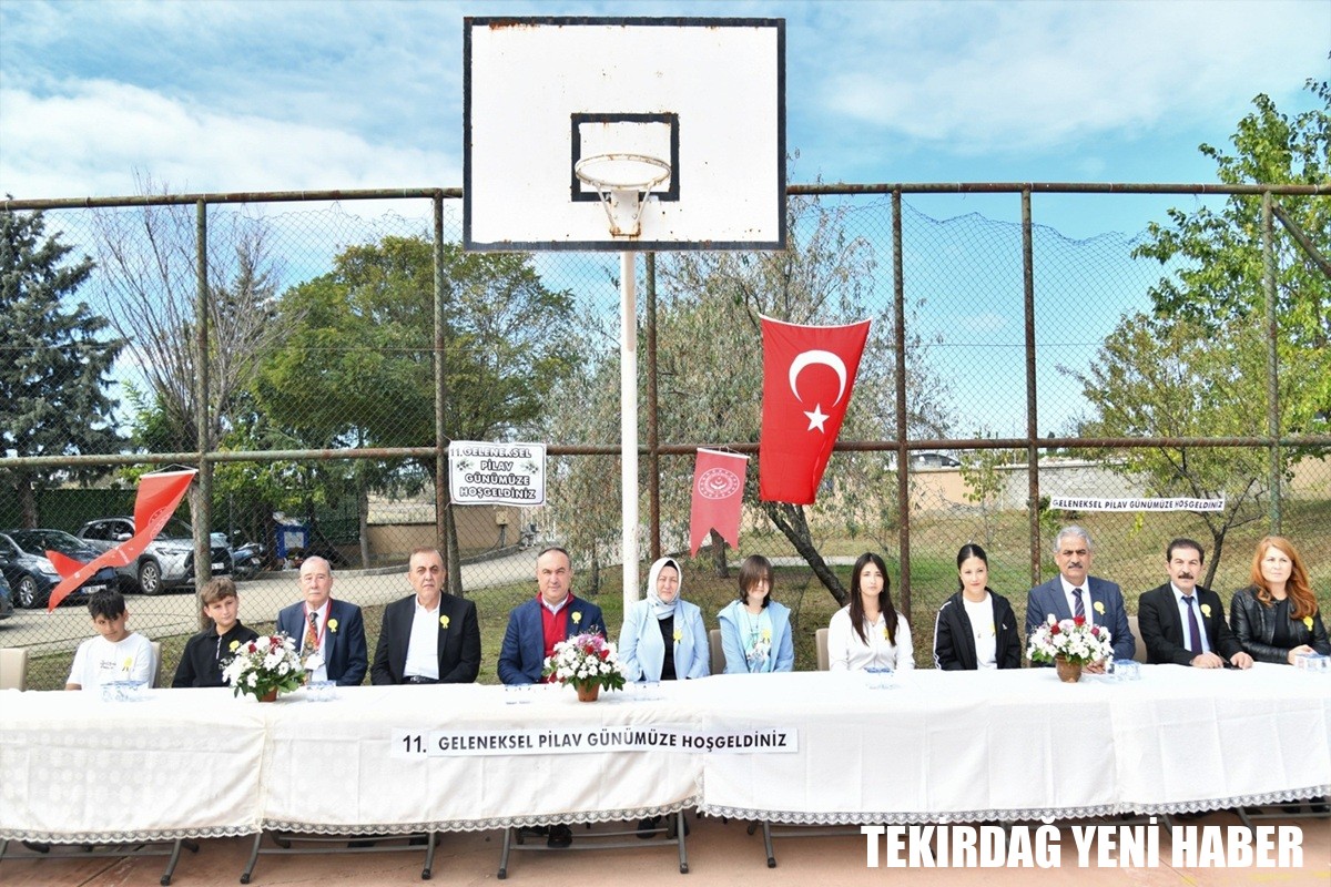 Vali  Recep SOYTÜRK, eşi Nurdan SOYTÜRK Hanımefendi, Kaymakamı  Mahmut Nedim TUNÇER…