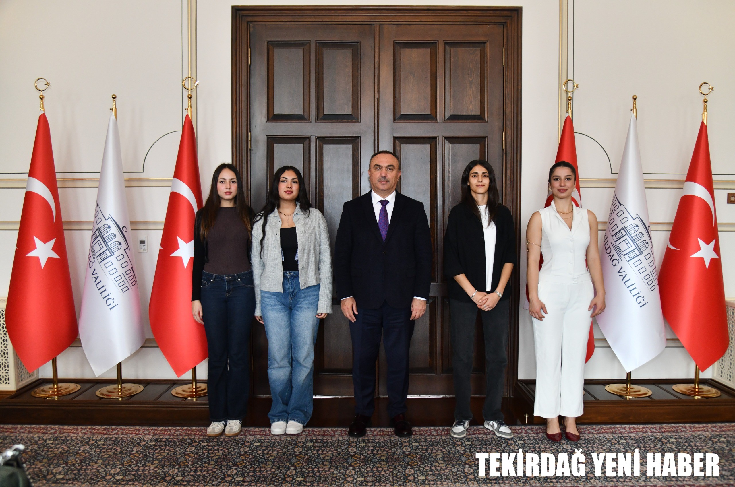 Vali Soytürk Üniversite Öğrencilerini Makamında Kabul Etti