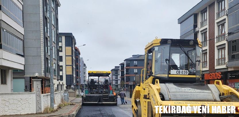 Fen İşleri Ekiplerinin Asfalt Çalışmaları Devam Ediyor