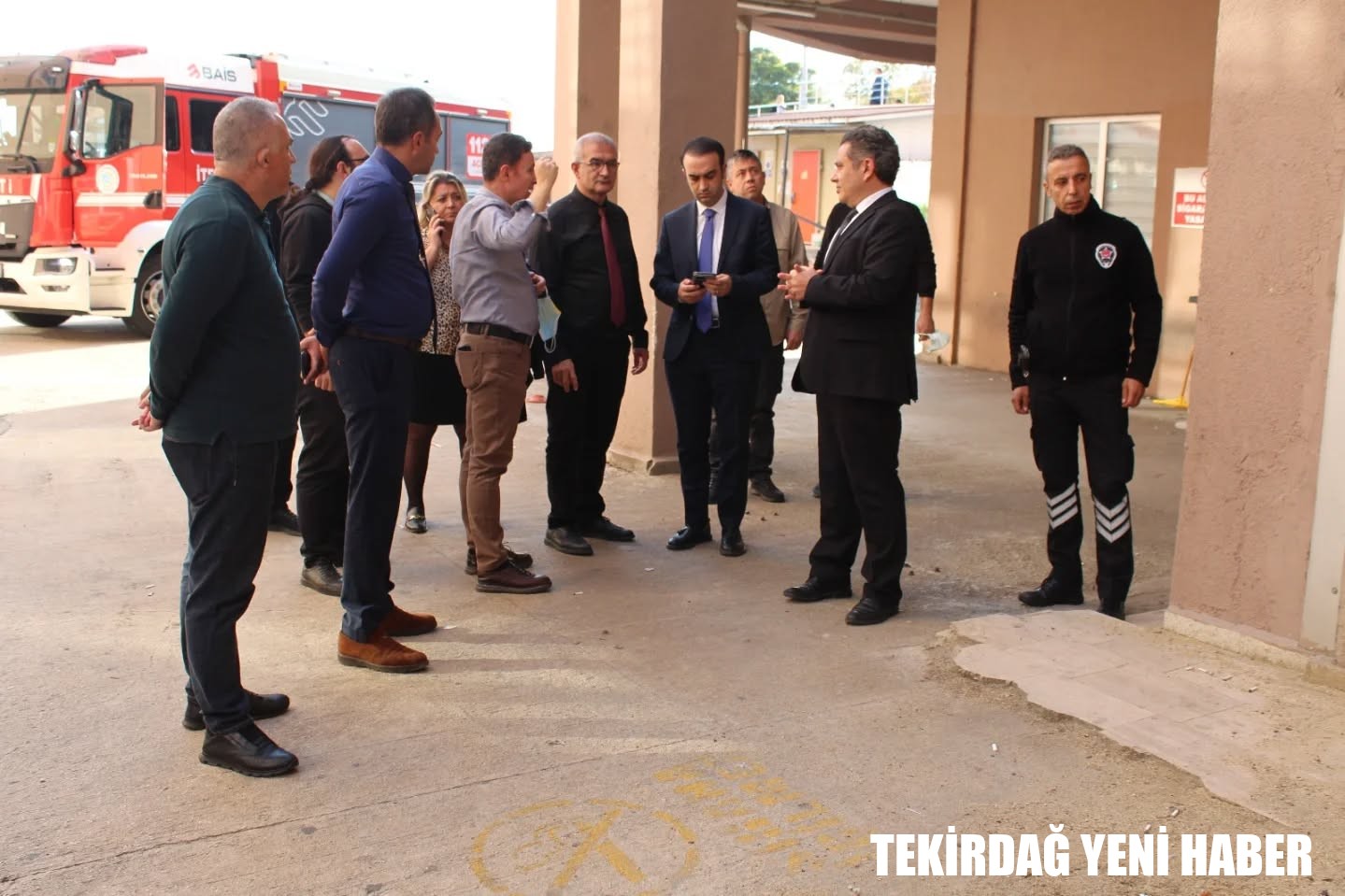 İl Sağlık Müdürü Çorlu Devlet Hastanemizin Elektrik Hattında Meydana Gelen Patlama Sonrası Olay Yerinde İncelemelerde Bulundu.