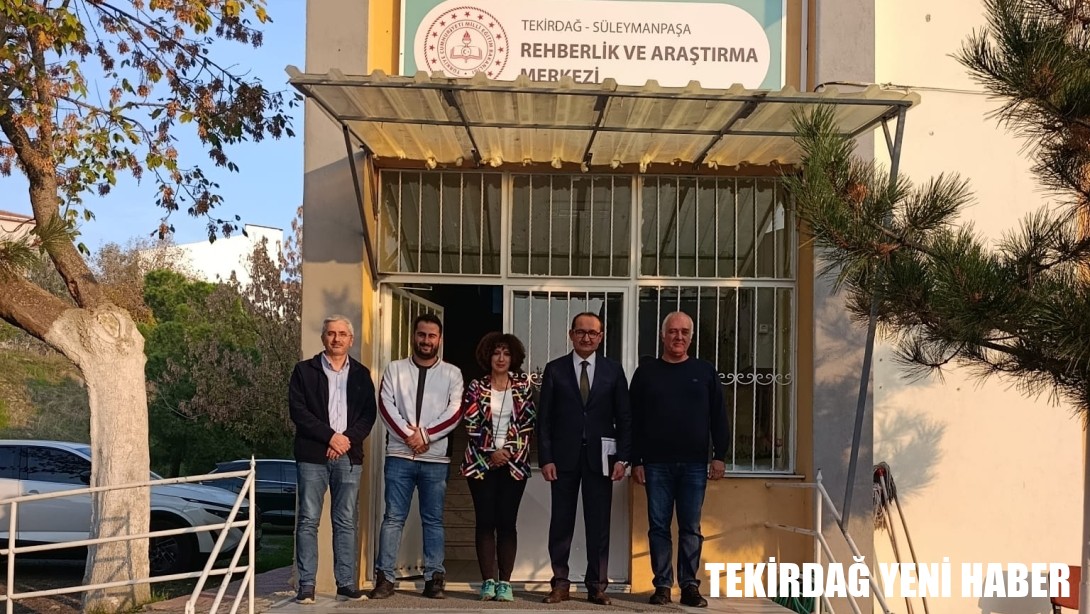 İlçe Milli Eğitim Müdürü Fahri KIRMIZI, İlçemiz Rehberlik ve Araştırma Merkezini Ziyaret Etti.