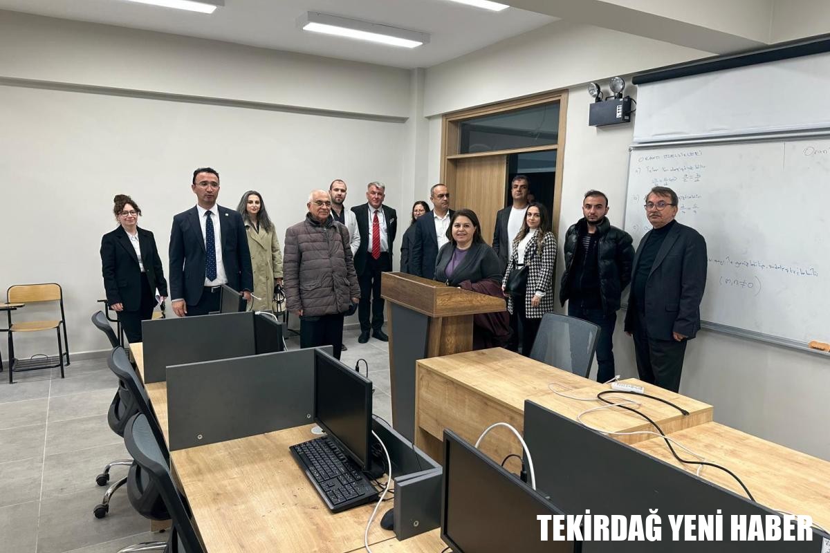 ÜNİVERSİTEMİZ TEKNİK BİLİMLER MESLEK YÜKSEKOKULUNDAN TRAKYA ÜNİVERSİTESİ EDİRNE TEKNİK BİLİMLER MESLEK YÜKSEKOKULUNA ‘AKRAN DEĞERLENDİRME ZİYARETİ’ GERÇEKLEŞTİRİLDİ
