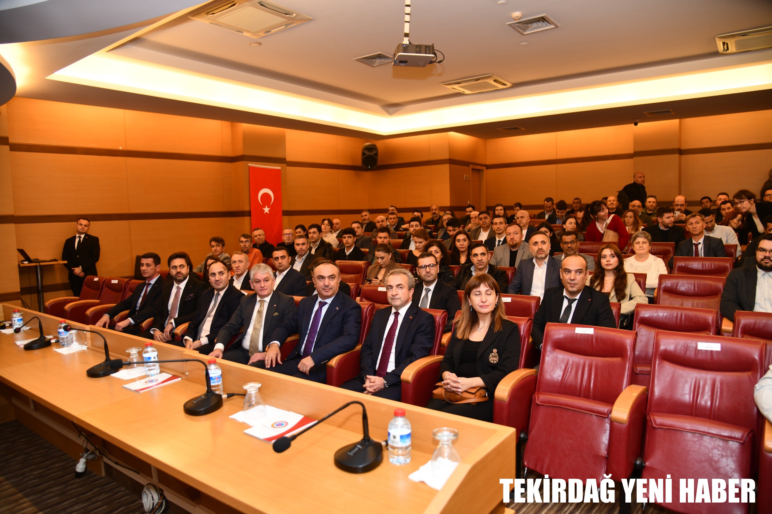 Zincir Market Temsilcileri İle İlimiz Sanayicileri Düzenlenen Toplantıda Bir Araya Geldi