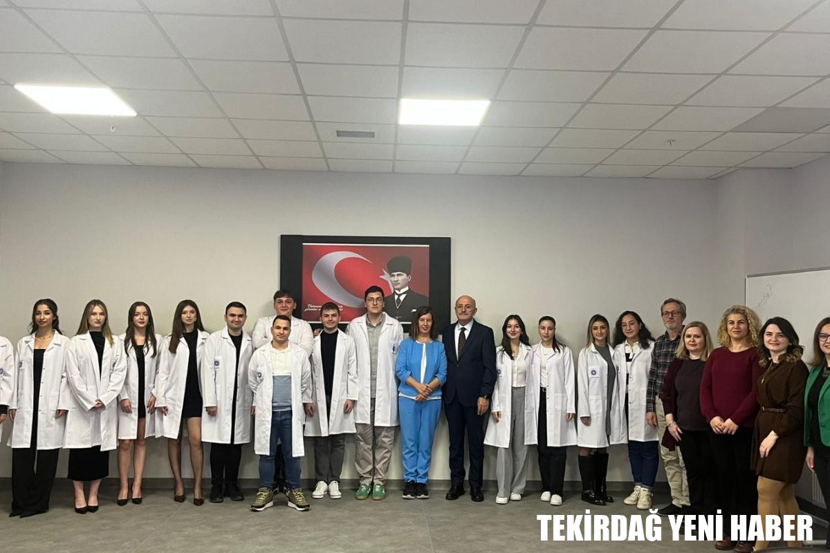 BİYOMEDİKAL MÜHENDİSLİĞİ BÖLÜMÜ BEYAZ ÖNLÜK GİYME TÖRENİ GERÇEKLEŞTİ