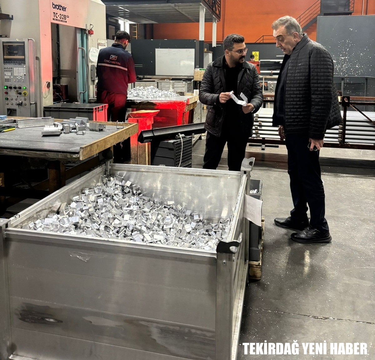 Kaymakam Mahmut Nedim TUNÇER, Velimeşe Organize Sanayi Bölgesi’nde bulunan metal fabrikasını ziyaret etti