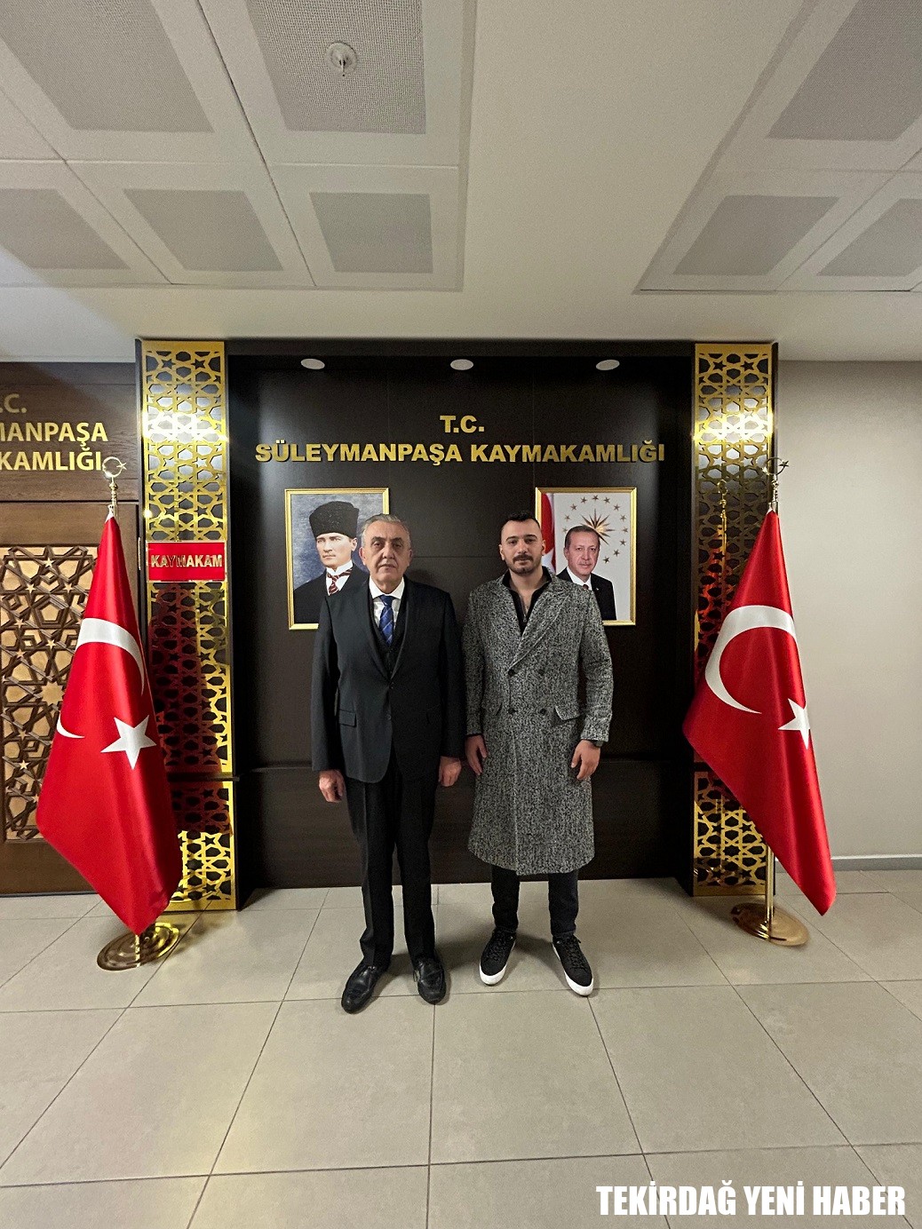 Kaymakamı  Mahmut Nedim TUNÇER, İş İnsanı Hamza DALKILIÇ..