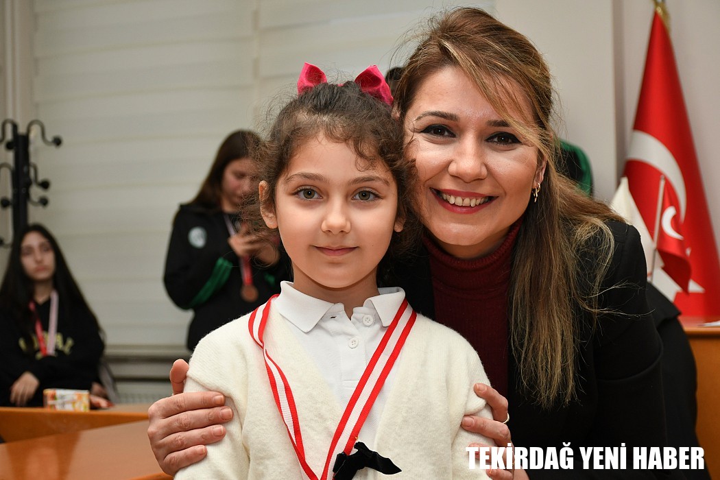 MALKARA’DA 14 KASIM KURTULUŞ KUPASI ÖDÜL TÖRENİ GERÇEKLEŞTİRİLDİ