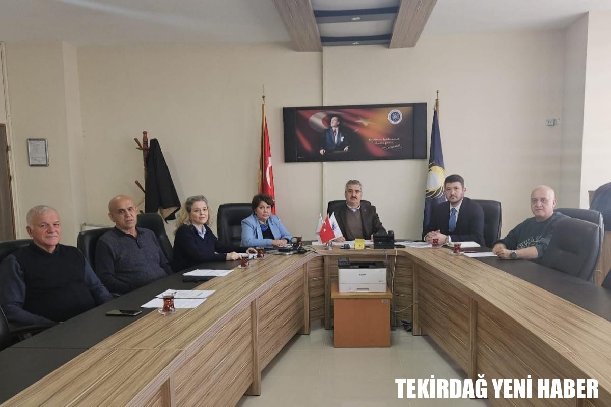 ÜNİVERSİTEMİZ REKTÖRÜ PROF. DR. MÜMİN ŞAHİN, TESCİLLİ TOHUM ÜRETİMİ KONUSUNDA ZİRAAT FAKÜLTESİNDE İKİNCİ TOPLANTIYA KATILDI