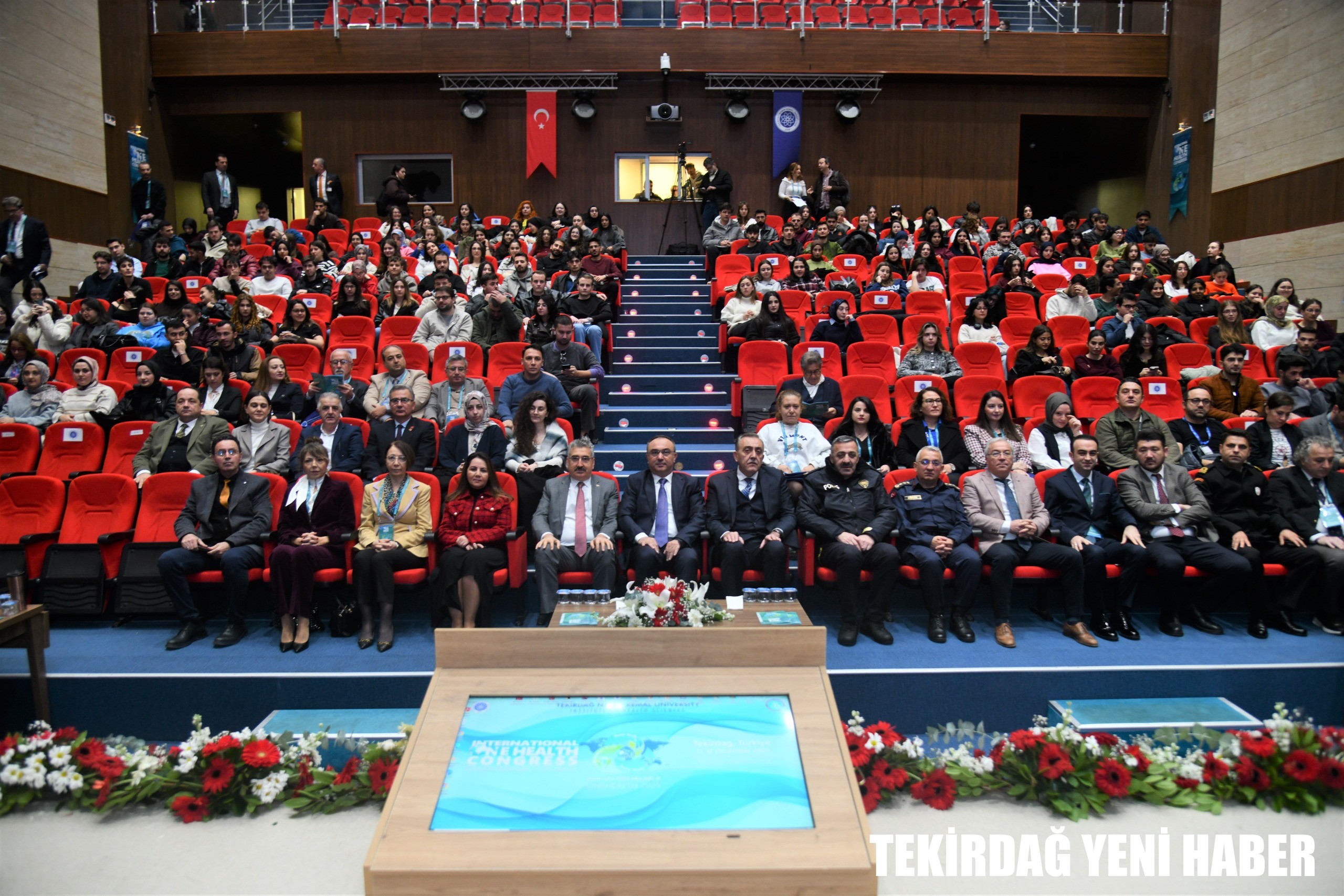 Vali Soytürk Uluslararası Tek Sağlık Kongresi’ne Katıldı