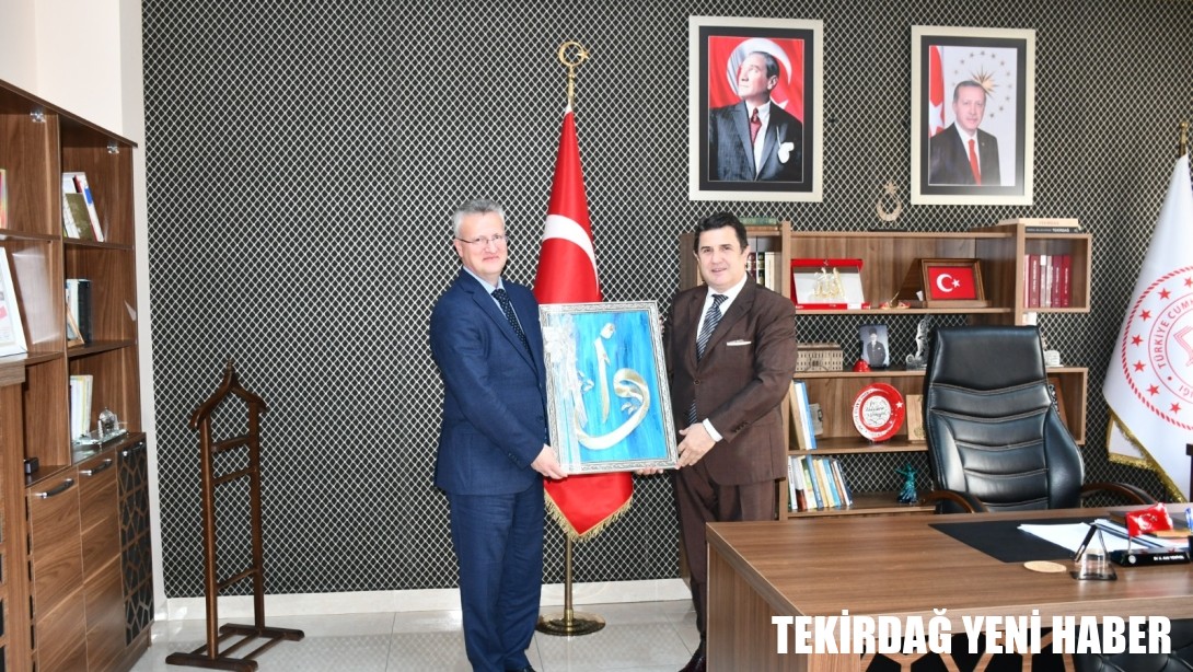 Ziraat GYO Genel Müdürü Peyami Ömer Özdilek, İl Millî Eğitim Müdürü Dr. Aziz Yeniyol’u Makamında Ziyaret Etti