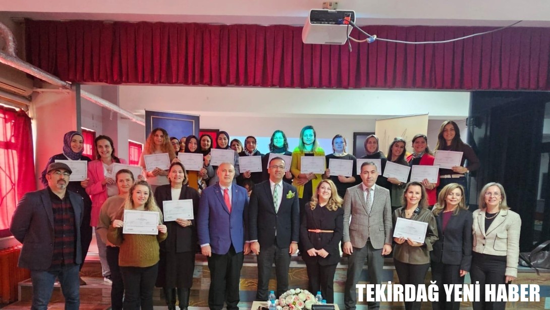 Aile Okulu 1 Kurs Programı İlçemiz Ticaret ve Sanayi Odası İlkokulunda Gerçekleştirildi.