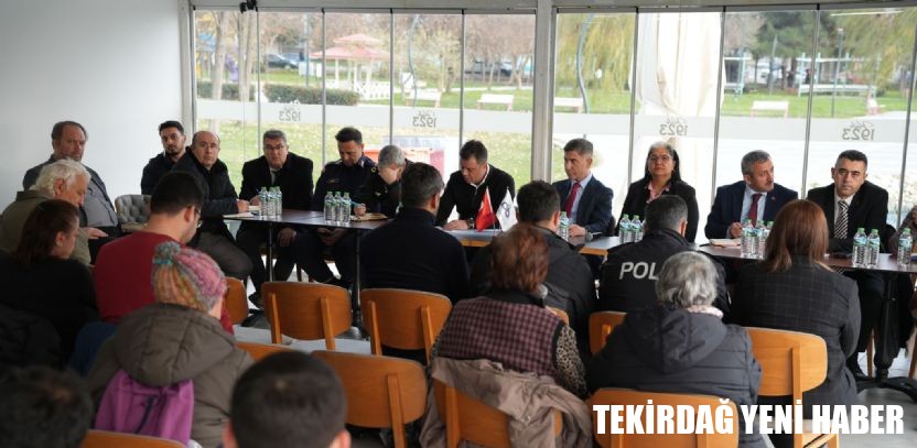 Çobançeşme Mahallesi`nde Halk Toplantısı Düzenlendi