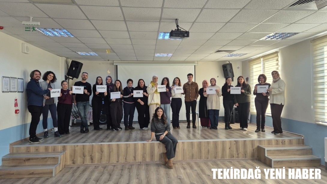 Tekirdağ Eğitim Akademisi Kapsamında Yaratıcı Drama Teknikleri ve Kriz Yönetimi Atölyesi Gerçekleştirildi