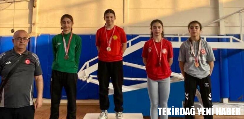 Çorlulu Güreşçiler, İzmir`den Kupalarla Döndü