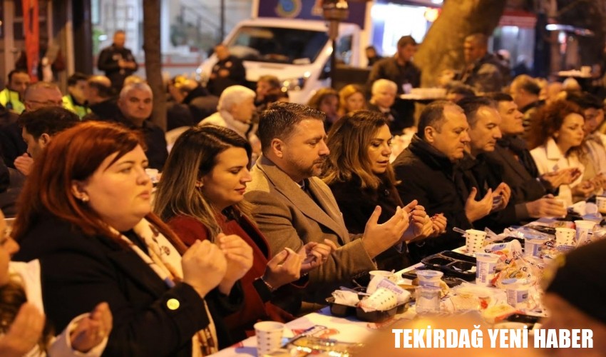 İftar Sofraları Paylaştıkça Bereketlenir