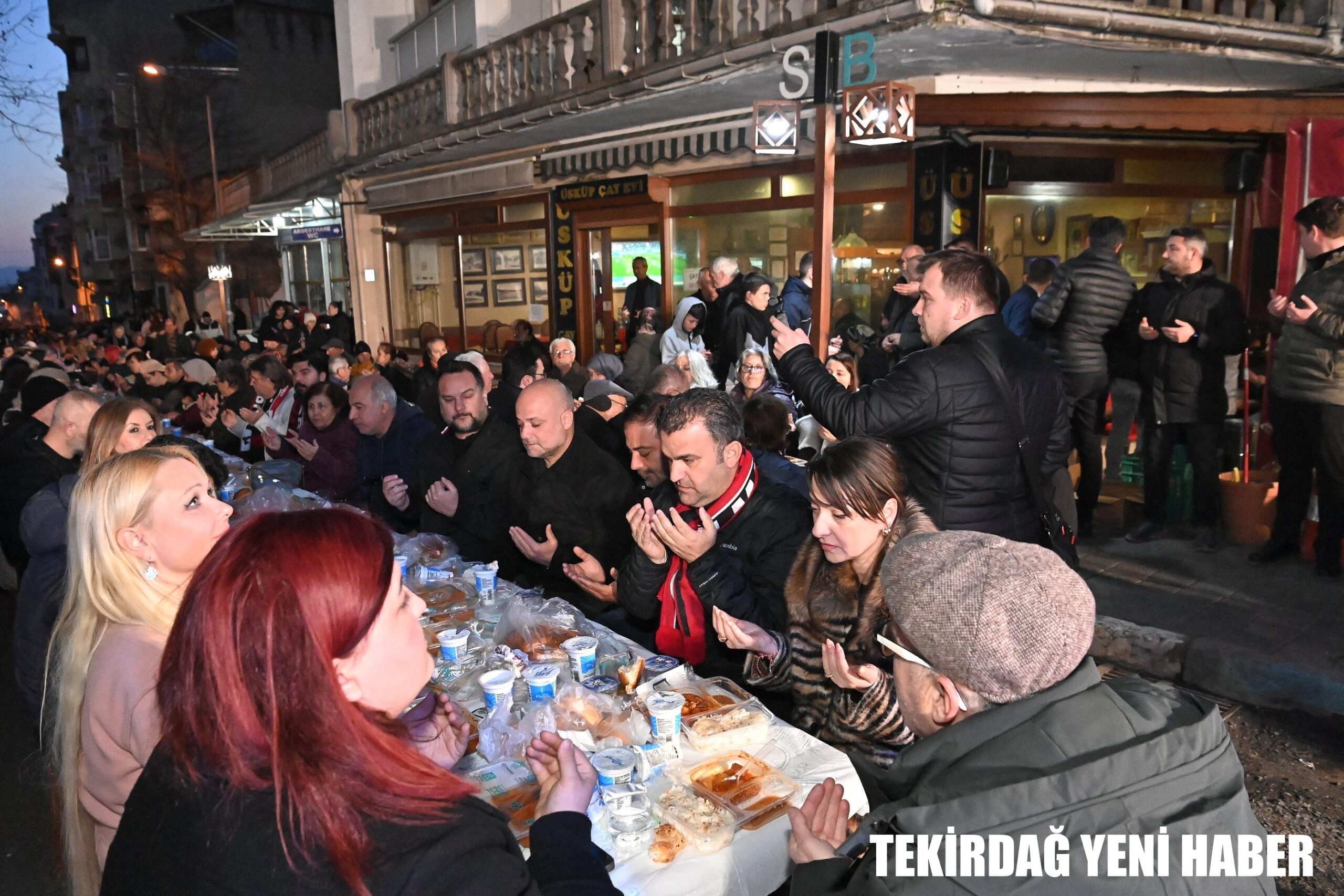 Süleymanpaşa Belediyesinden Beş Mahallede Daha İftar Coşkusu