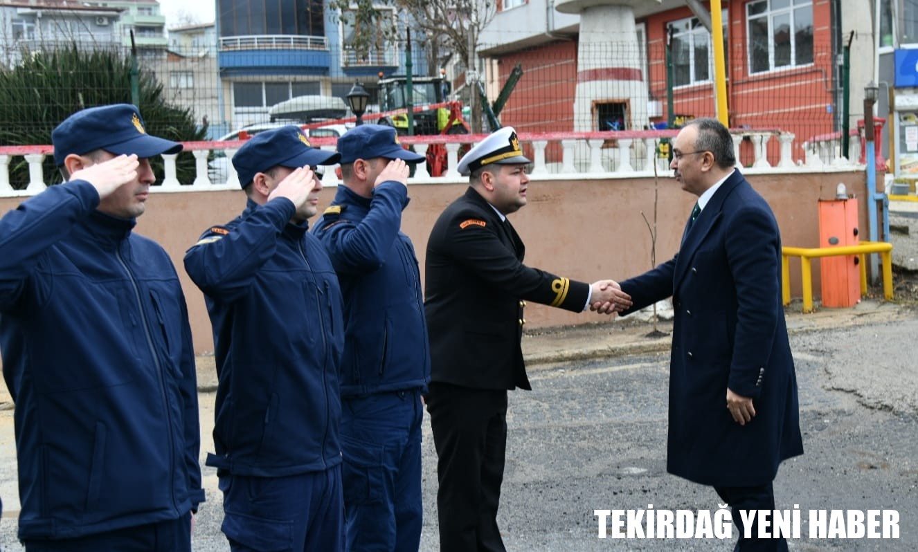 Vali Soytürk Süleymanpaşa Sahil Bot Komutanlığı Personeli ile Bayramlaştı