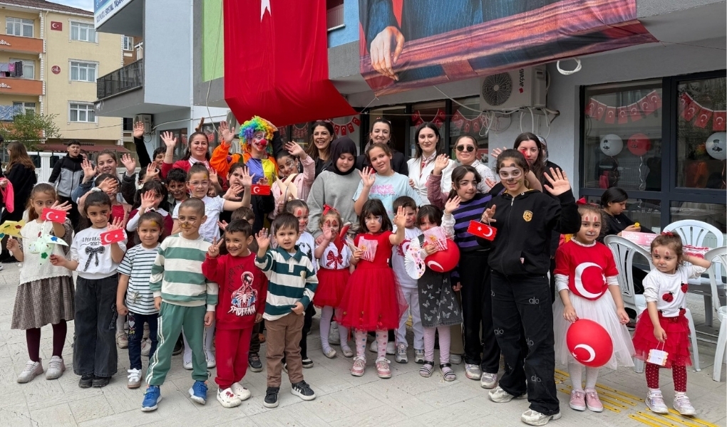 KAPAKLI’DA “23 NİSAN ÇOCUK ŞENLİĞİ” İLE COŞKULU KUTLAMA
