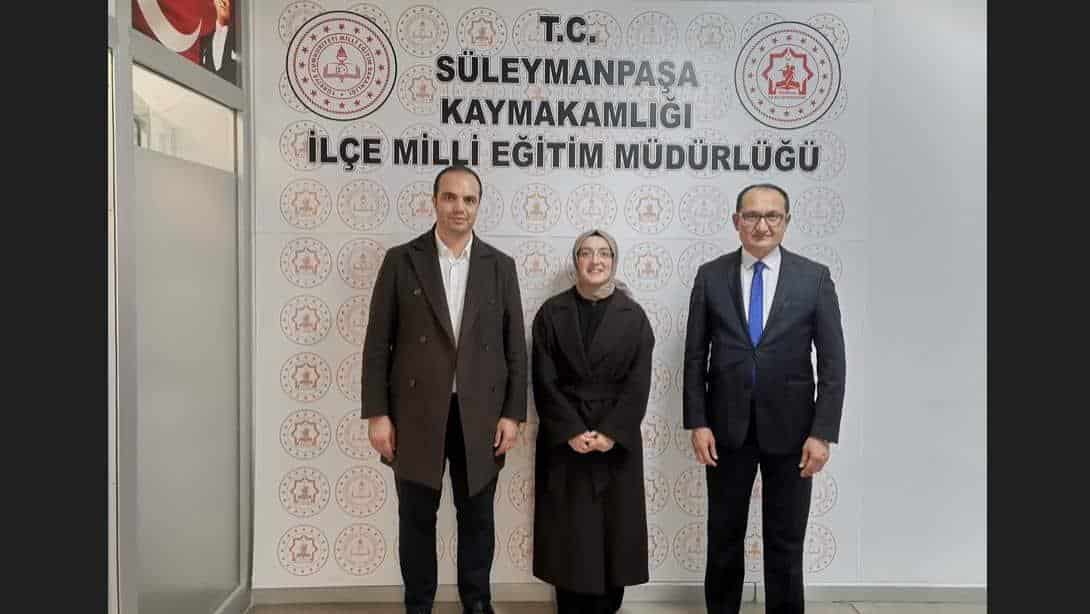 Milli Eğitim Bakanlığı Teftiş Kurulu Başkanlığı Müfettiş Yardımcısı Merve Gemiş İlçe Milli Eğitim Müdürü Fahri Kırmızı’yı Ziyaret Etti