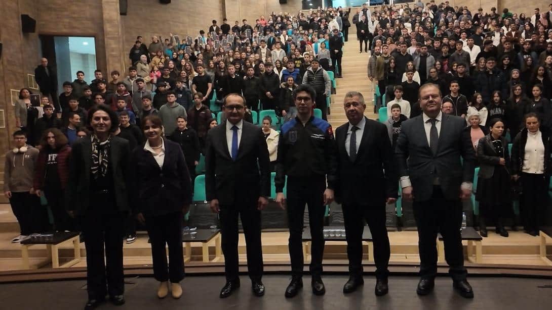 Türk Astronot Tuva Cihangir Atasever Süleymanpaşa’da Öğrencilerle Bir Araya Geldi