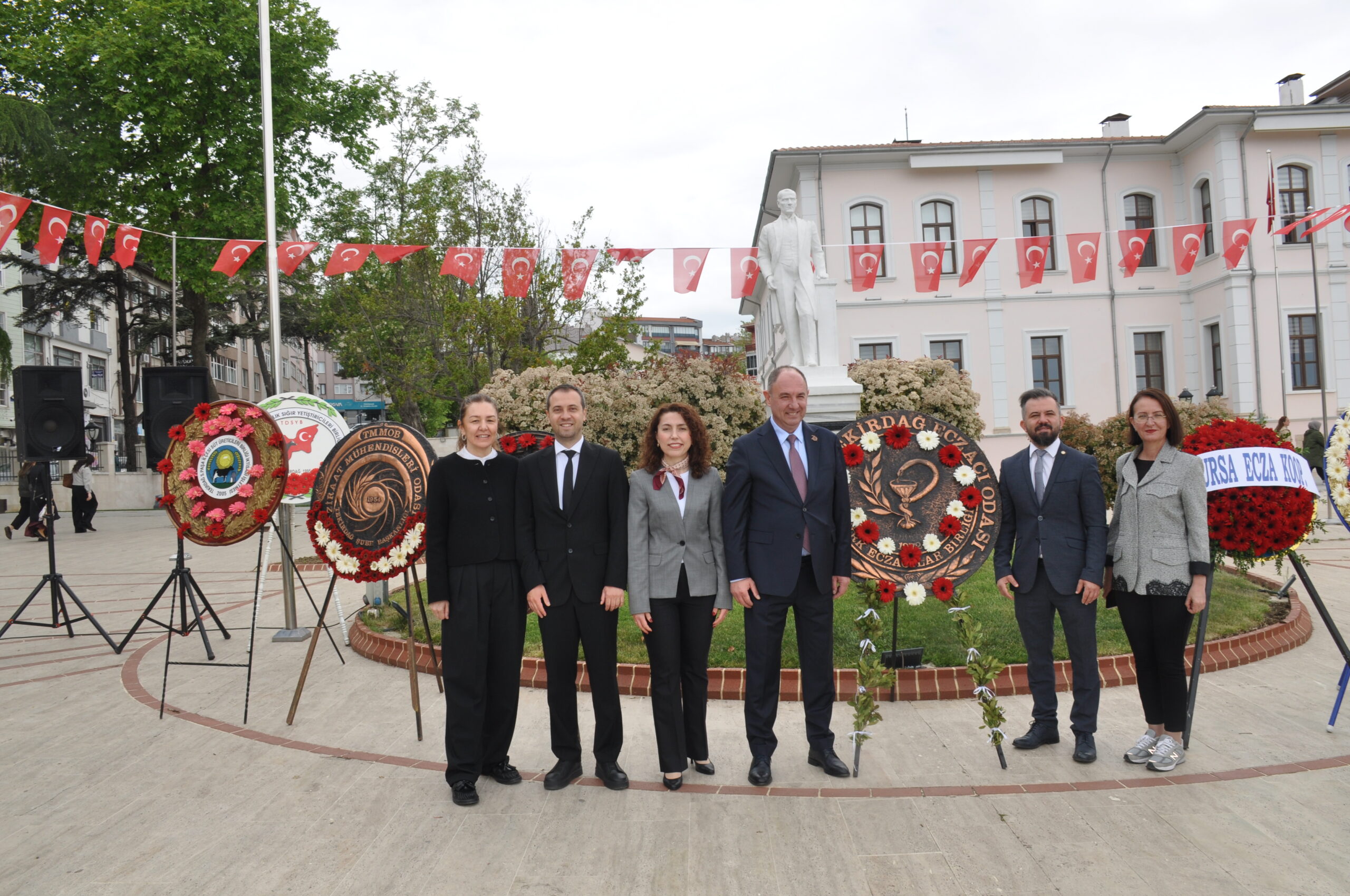 14 MAYIS BİLİMSEL ECZACILIK GÜNÜ KUTLANDI