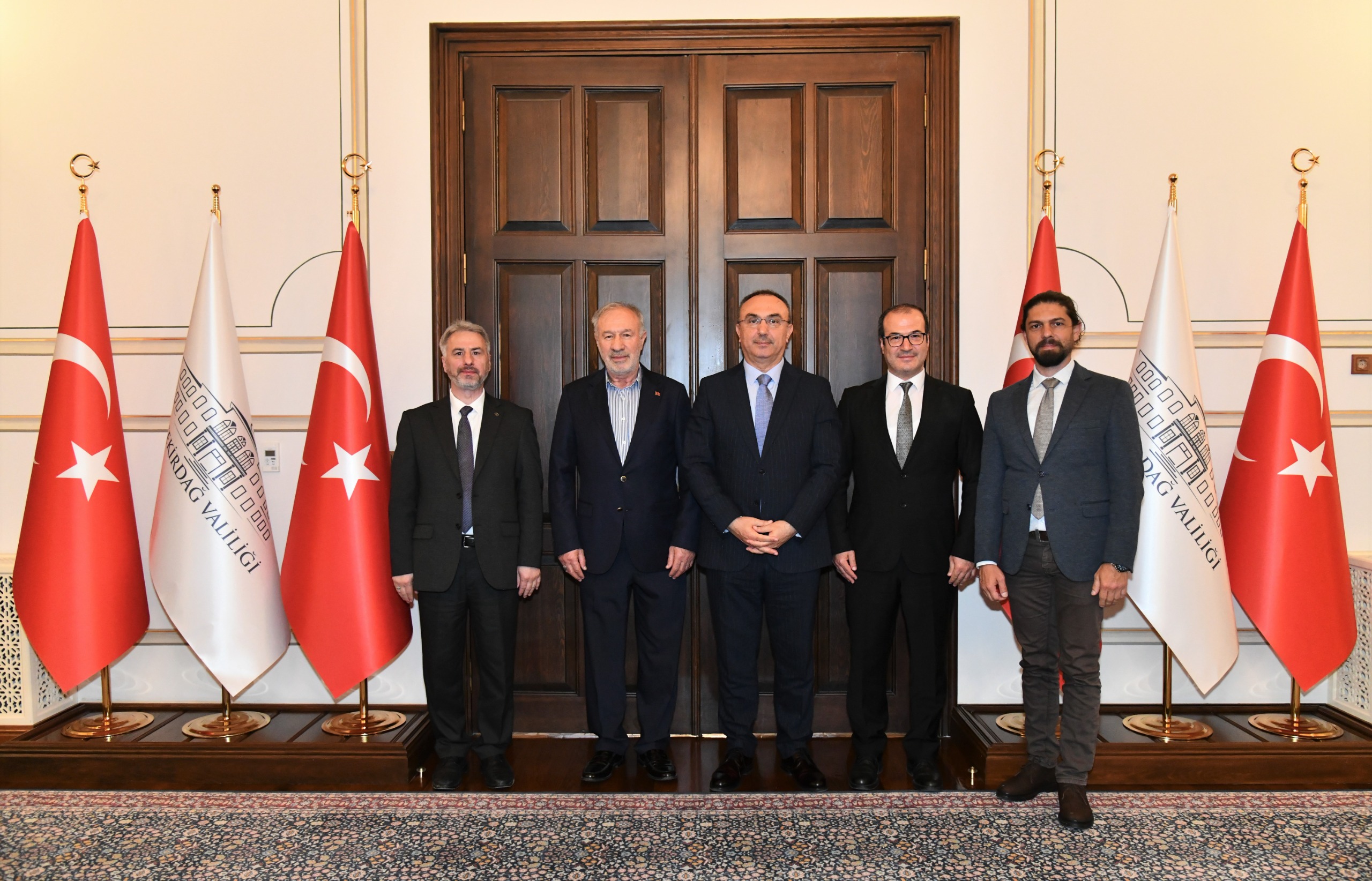 Sakaryalılar Derneği’nden Vali Soytürk’e Taziye Ziyareti
