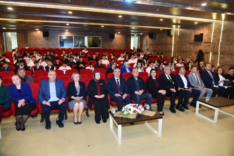 Vali Soytürk, Türk Mutfağı Haftası Münasebeti ile Yahya Kemal Beyatlı Kültür Merkezi’nde Düzenlenen Etkinliğe Katıldı