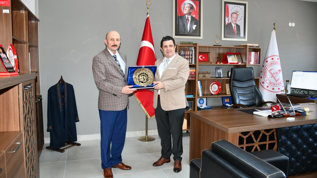 Uşak ve Kırklareli İl Millî Eğitim Müdürlerinden Dr. Aziz Yeniyol’a Ziyaret